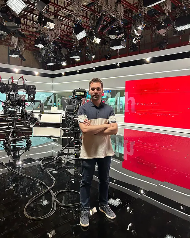 Salvador Campello ante las cámaras durante una grabación